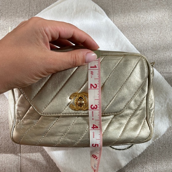 ❌sold❌ Authentic Vintage Chanel Mini Camera bag - Picture 11 of 13